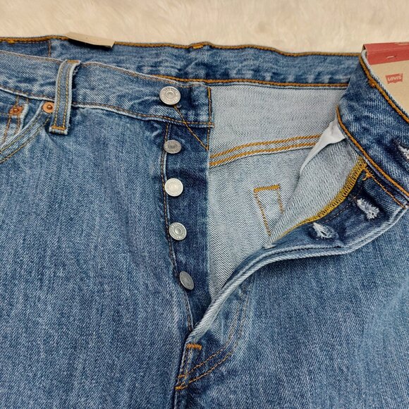 Levi's 501 Man's Blue Regular Through the Thigh Straight Legs Fly Buttons Denim - Picture 12 of 12